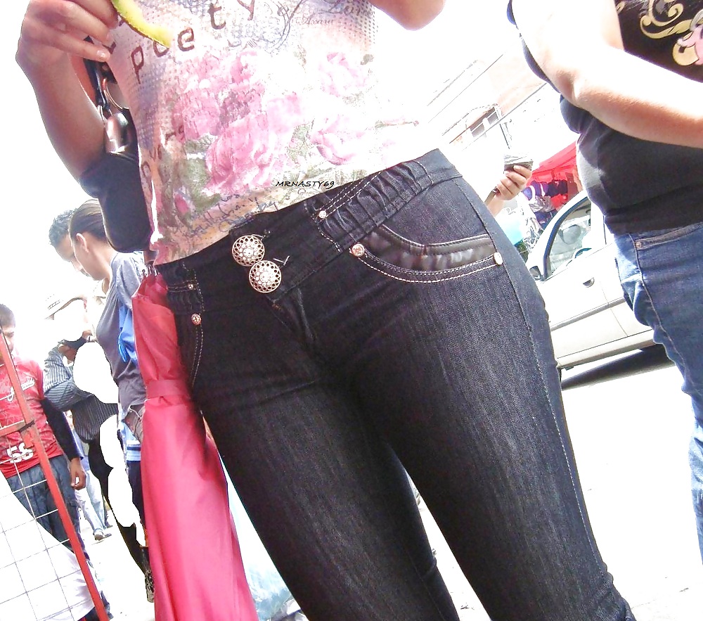 Esposa en jeans ajustados #14
 #13926257