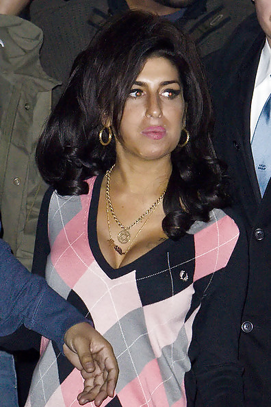 Winehouse Boobs 03 #1999436