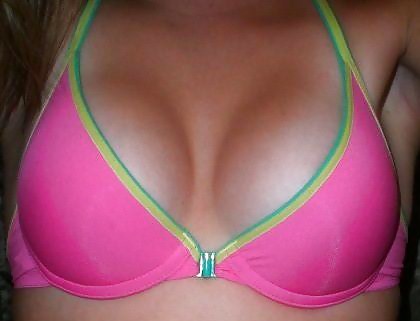 TIT,S AND BRA PICS. !!! #3453854