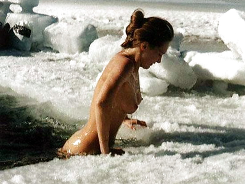 Winter swimming Russian women! #20443323