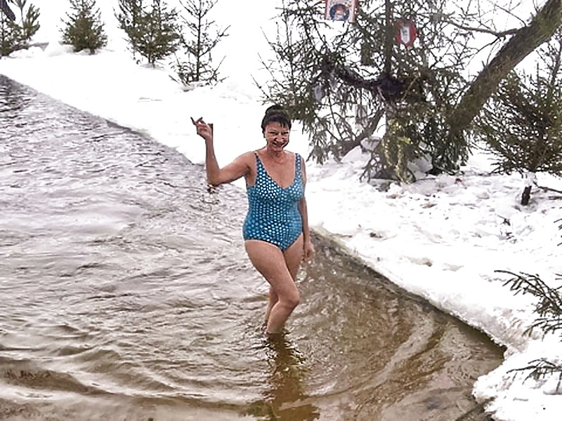 Winter swimming Russian women! #20443345