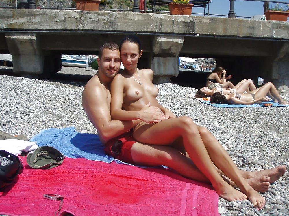 Spiaggia nuda topless 9
 #6758255