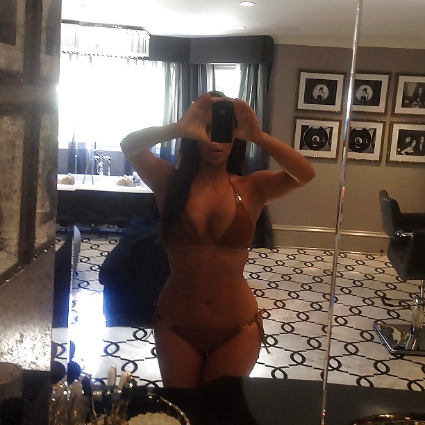 Kim Kardashian #11522575