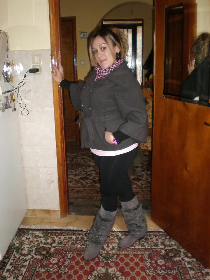 Amateur 7 #8799019