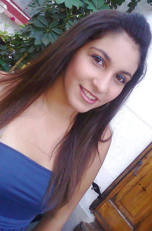 Amateur 7 #8799056