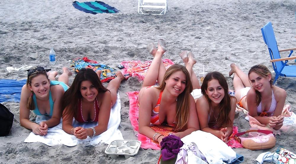 BIKINI CUTIES XVIII #9825135