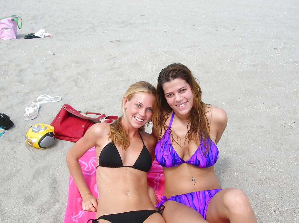 BIKINI CUTIES XVIII #9825274