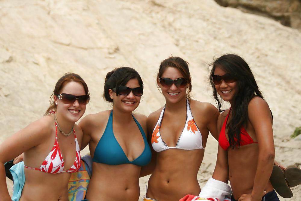 BIKINI CUTIES XVIII #9825294