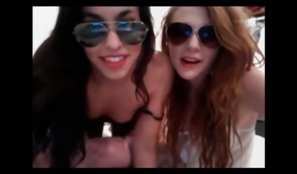 Dos chicas se desnudan en la webcam
 #8044446