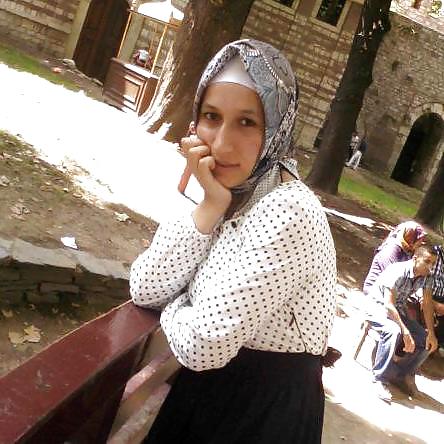 Türkisches Arabisches Hijab, Turban Tragenden Verlängerung Ausgeschaltet Ist #17770585