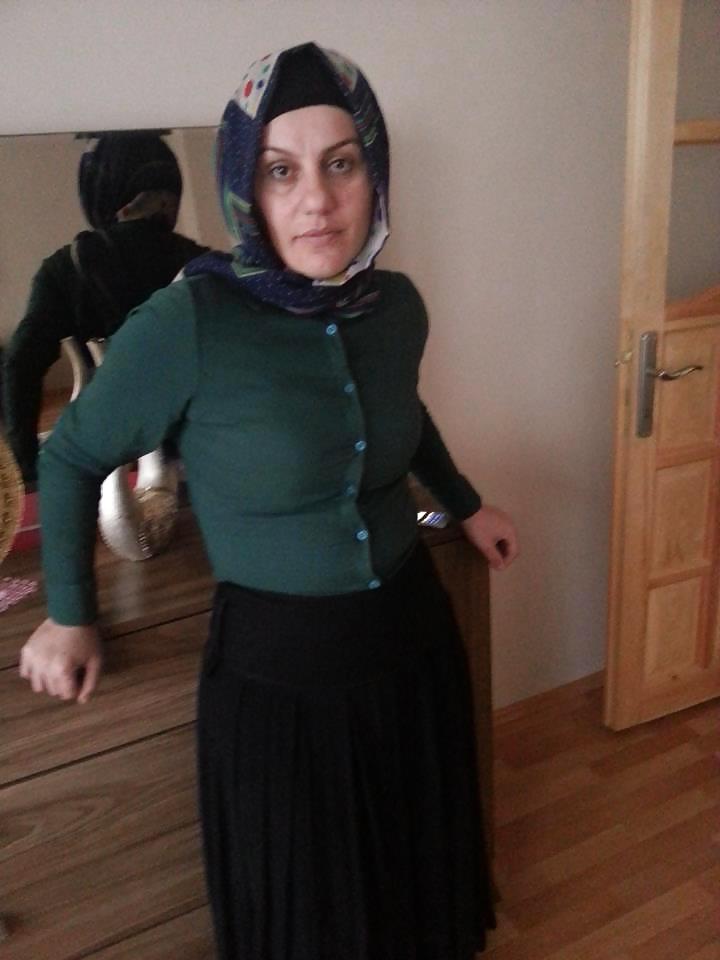 Türkisches Arabisches Hijab, Turban Tragenden Verlängerung Ausgeschaltet Ist #17770836