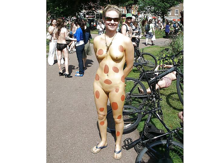 Donne nude dipinte in pubblico galleria fetish 20
 #17687391