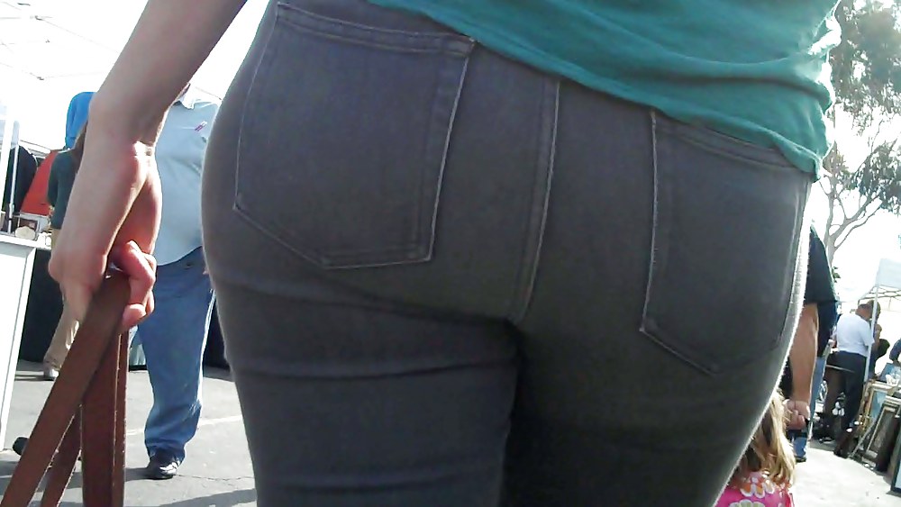 Nice tall teen ass & butt in tight pants #6193677