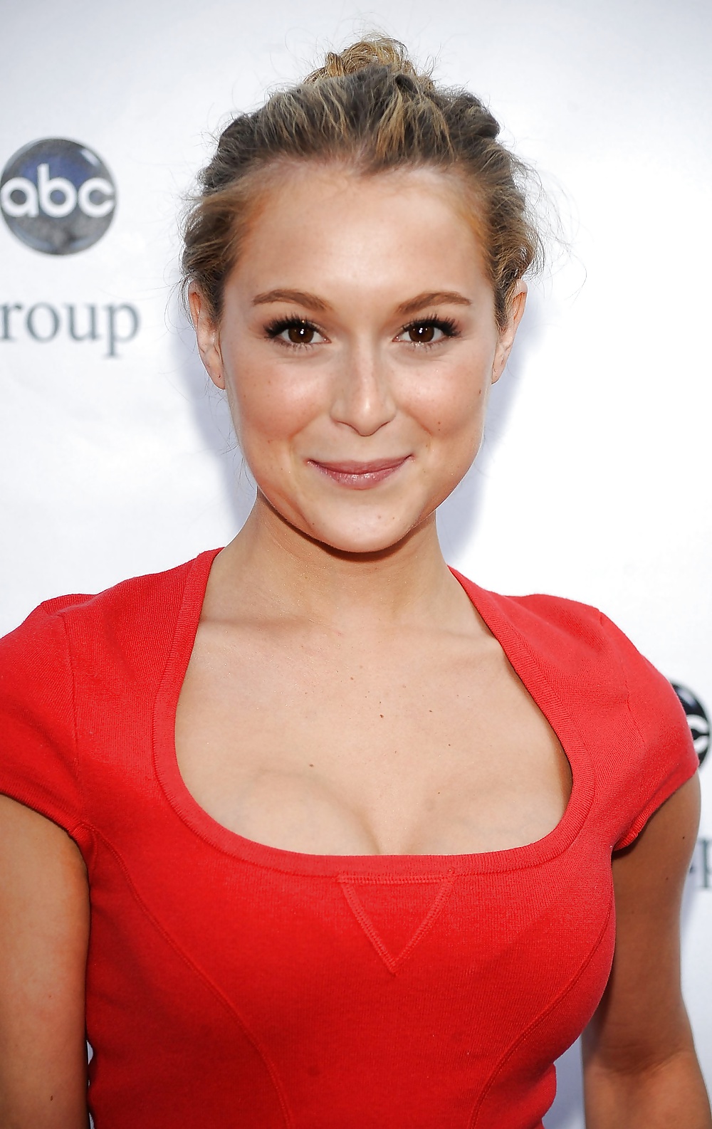 Alexa vega
 #14727969