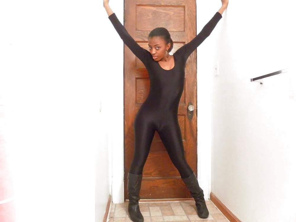 Amateur Model Part #2 #7207854