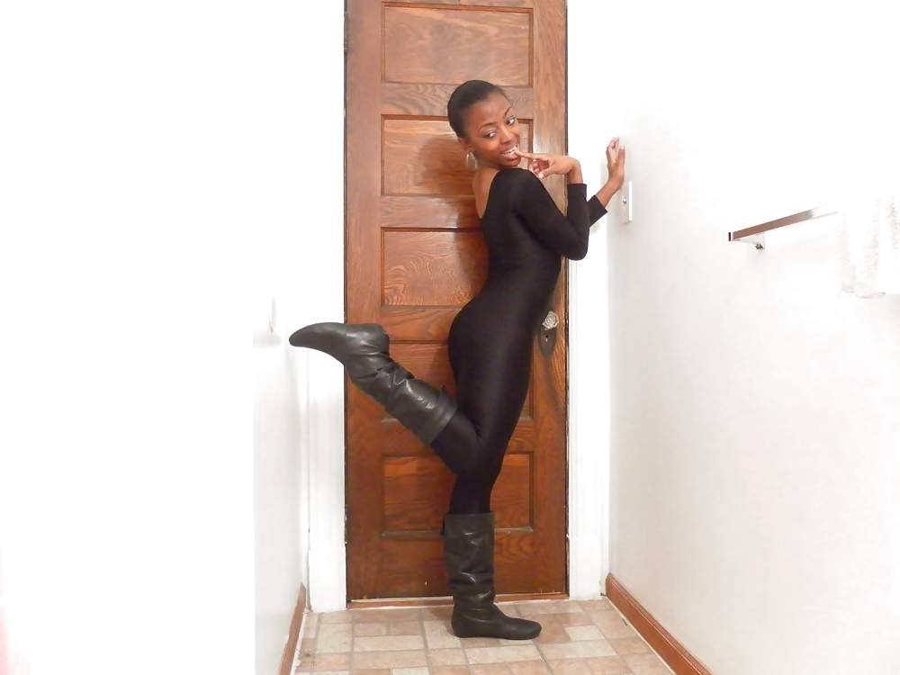 Amateur Model Part #2 #7208191