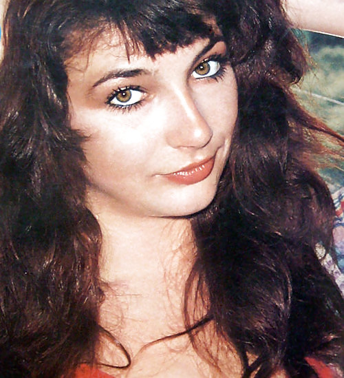 Kate bush - dea.
 #21581346