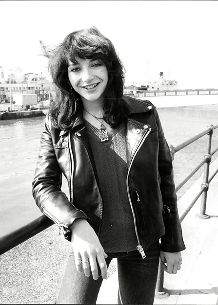 Kate bush - dea.
 #21581689