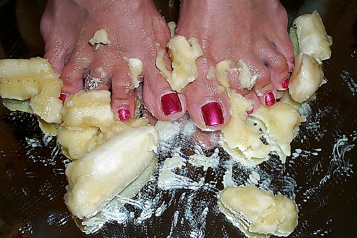 Banica feet #9326061