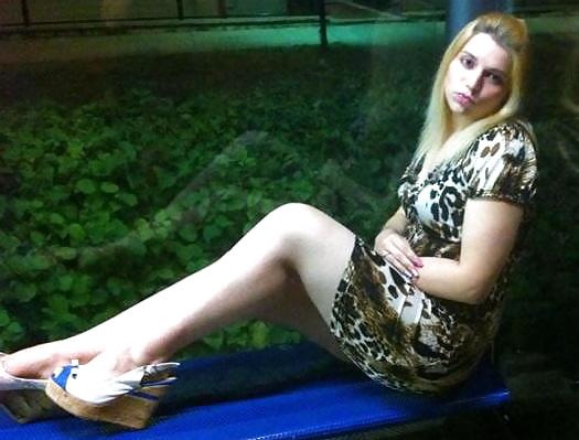 Greta - flawed and thick bodied blonde babe 
 #19320425