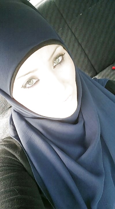 Turbanli hijab árabe, turco, asiático desnudo - no desnudo 03
 #15571761