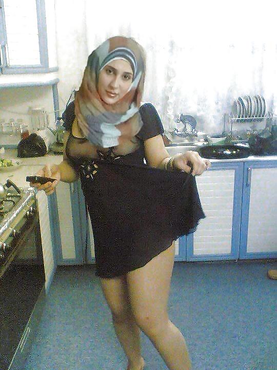 Turbanli hijab arabo, turco, asiatico nudo - non nudo 03
 #15571871