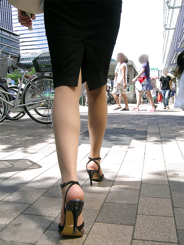 High Heels on Streets in Japan - Vol. 1 #2881472