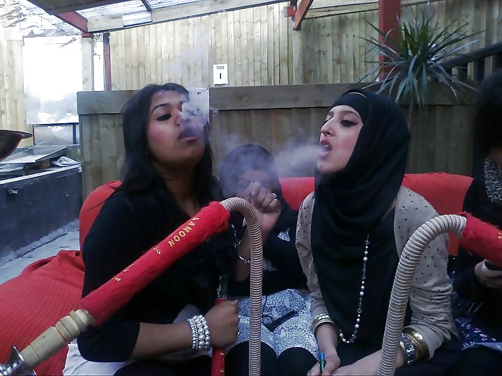 ¡Hijab girls getting high!
 #5841141