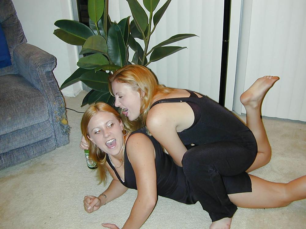 LOVELY GIRLS #3674140