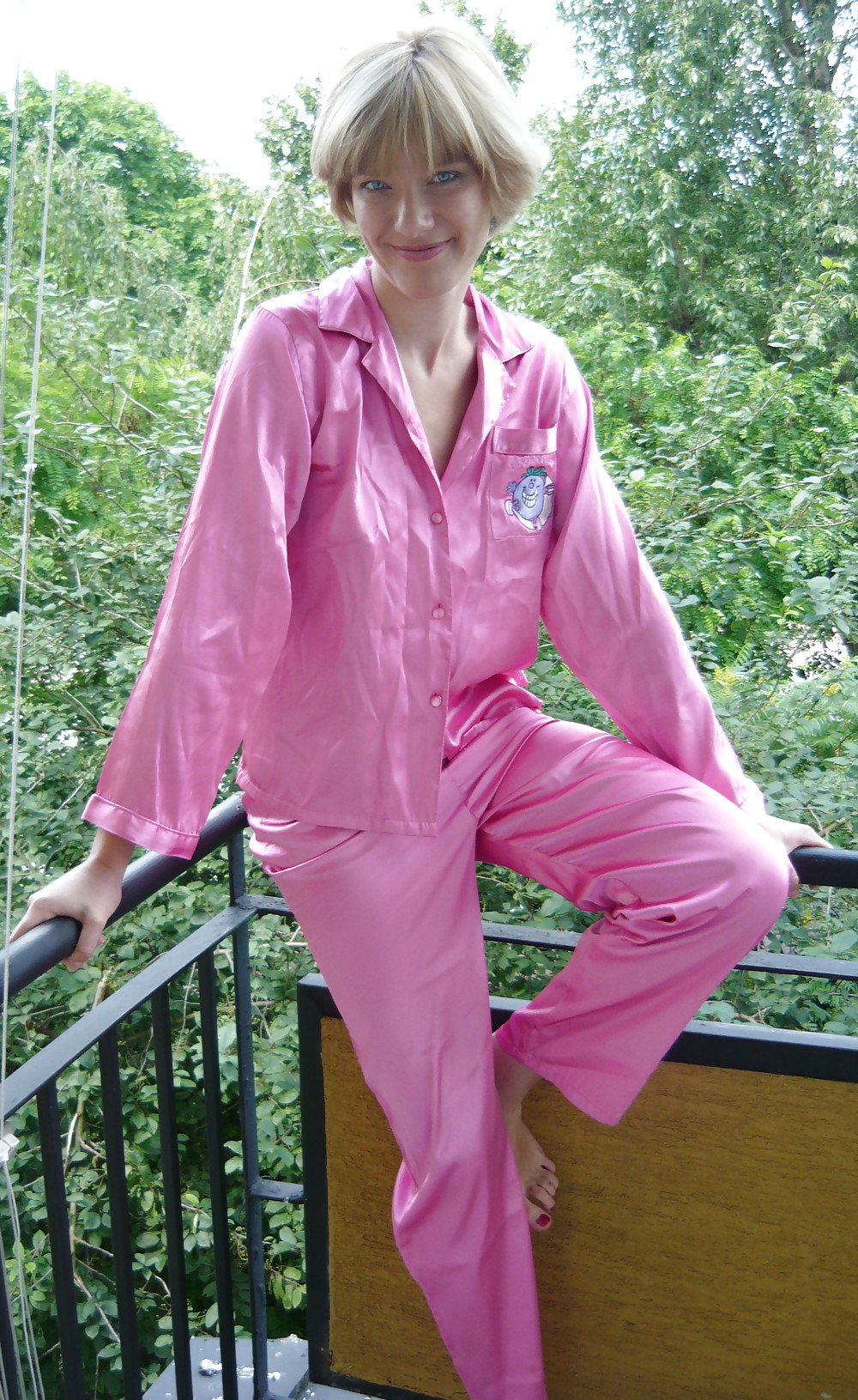 Pyjama De Satin Rose #14838758