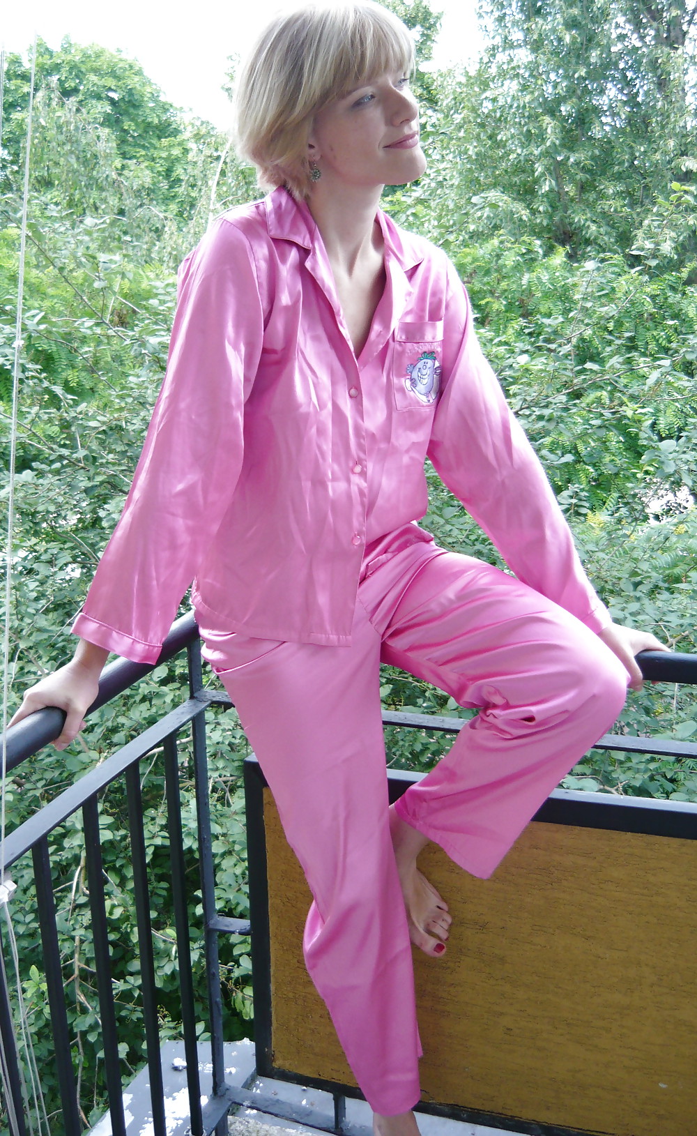 Pyjama De Satin Rose #14838769