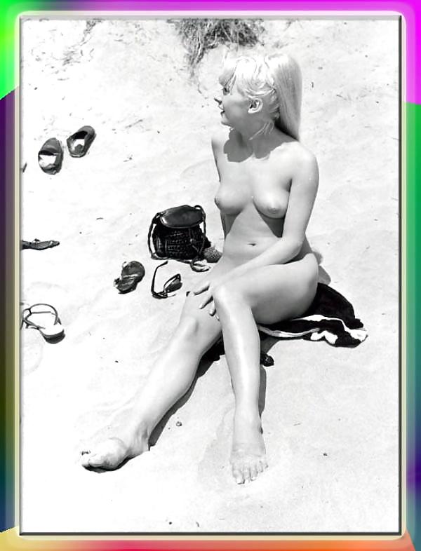 Vintage nudista 6.
 #1716426