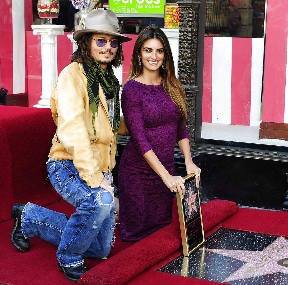 Penelope Cruz honored on The Hollywood Walk Of Fame #3356650