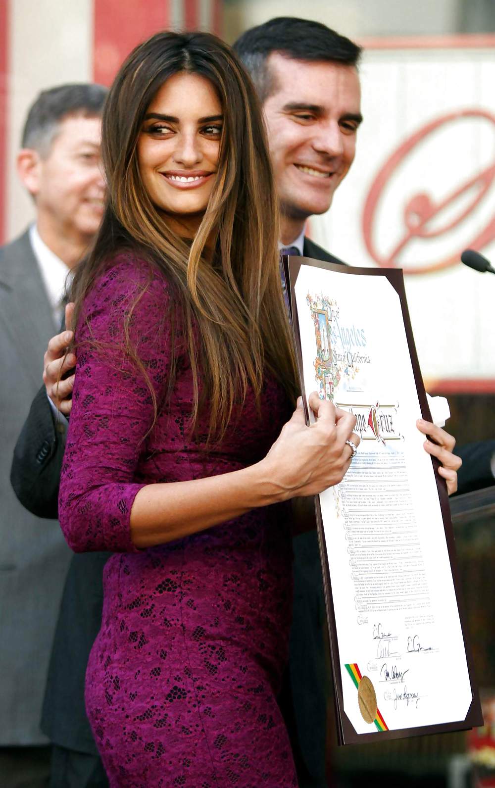 Penelope Cruz honored on The Hollywood Walk Of Fame #3356817