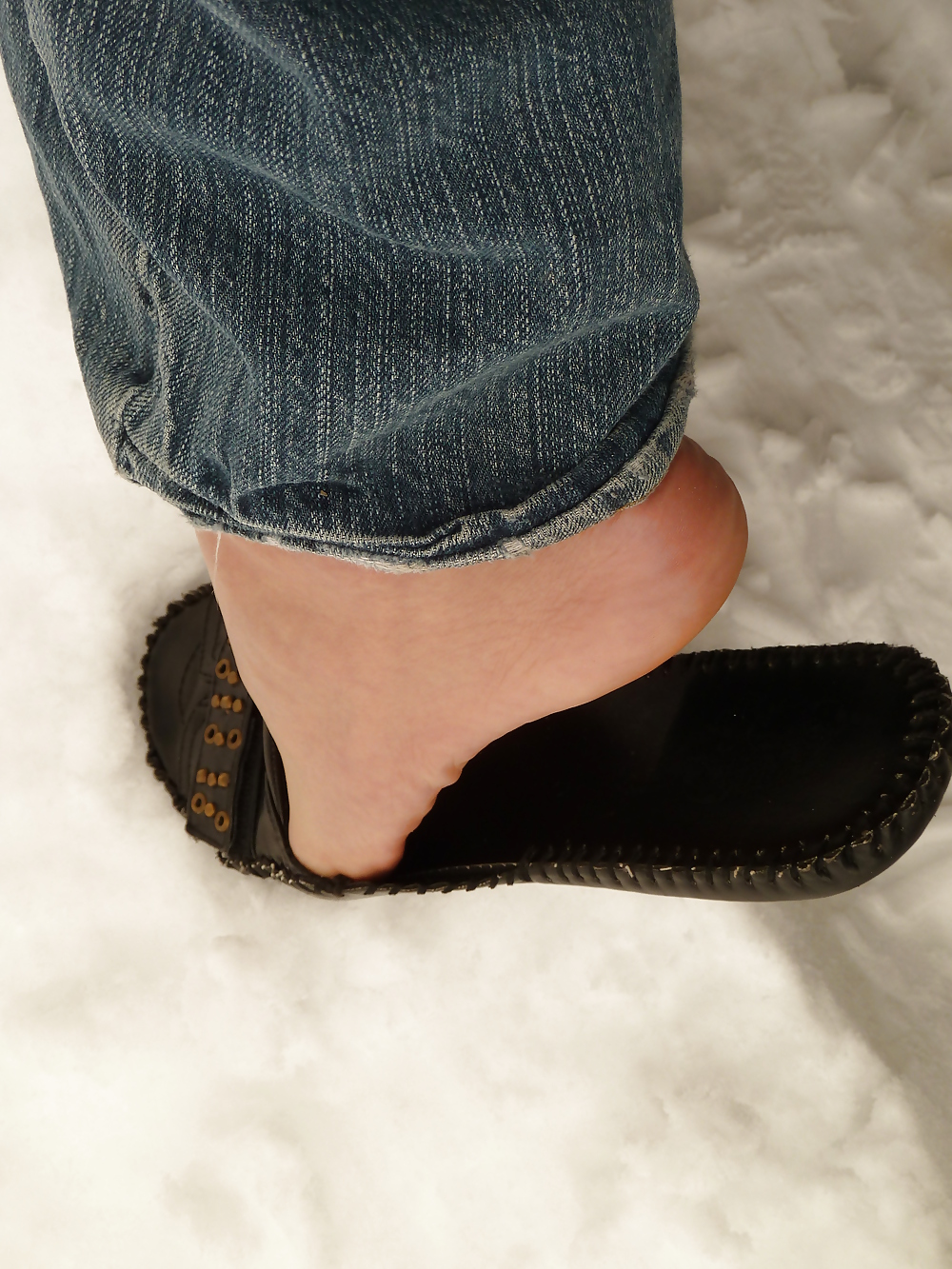 Feet in snow #8299004