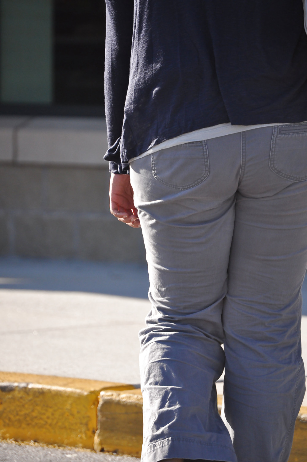 Tight jeans in public #4267968