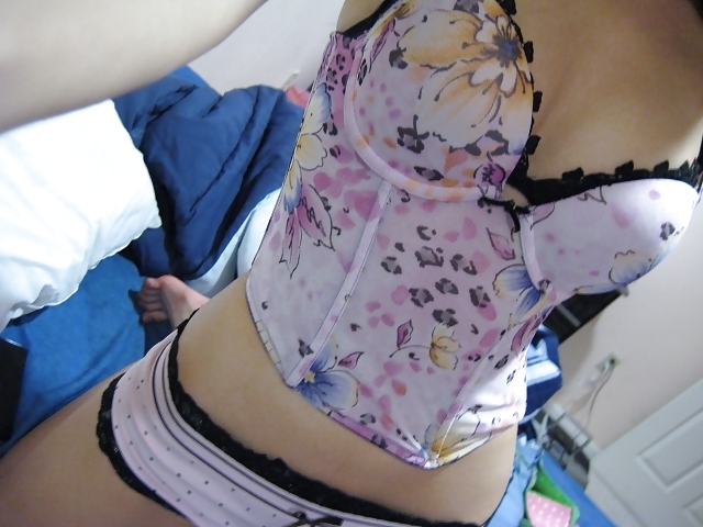 Girls Shoot Her Self #3984378