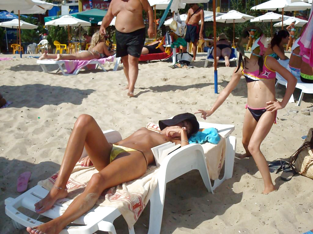 Chicas de playa búlgaras del mar negro - xi
 #14999858