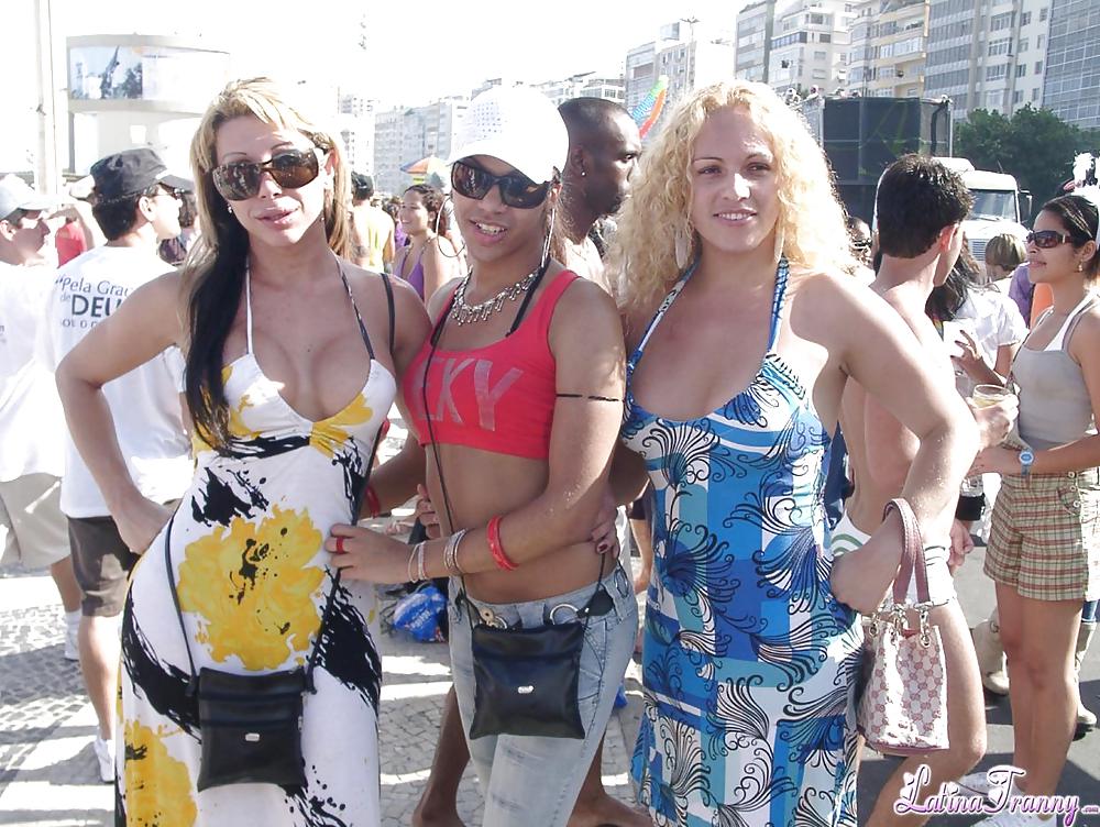 T-grls al aire libre
 #17470163