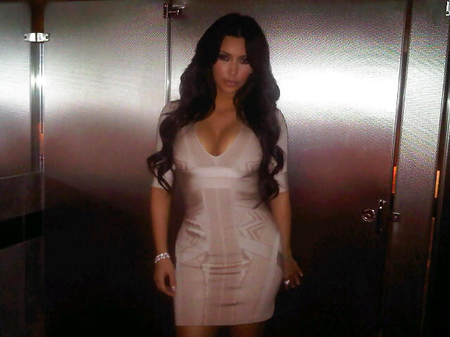 Kim Kardashian 2011 Twit Bilder #4628125