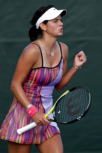 Julia Goerges #20196765