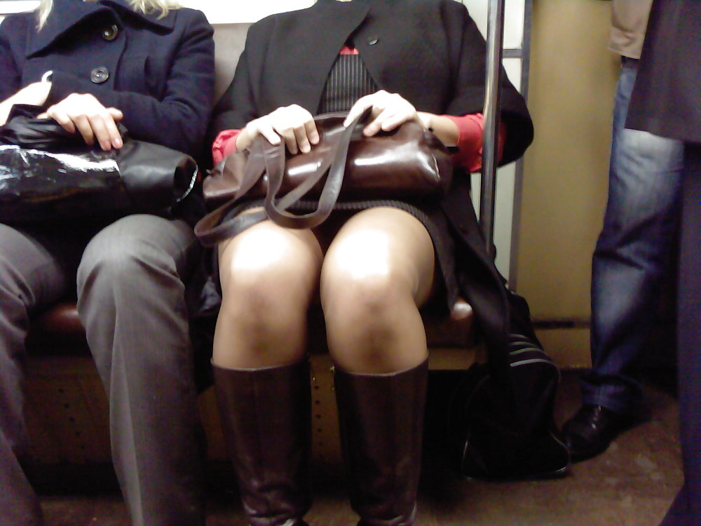 Bellezas del metro
 #10190564