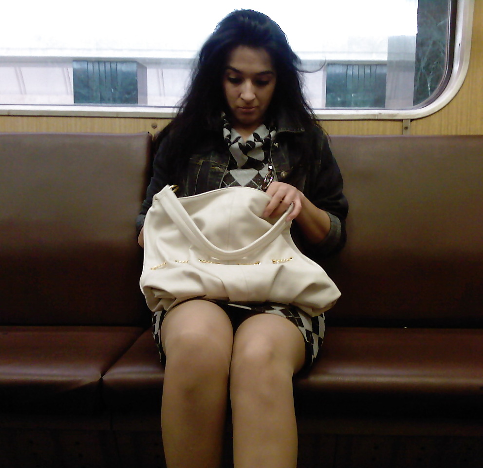 Bellezas del metro
 #10190785