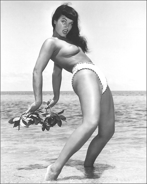 Bettie Page 1! #9594019