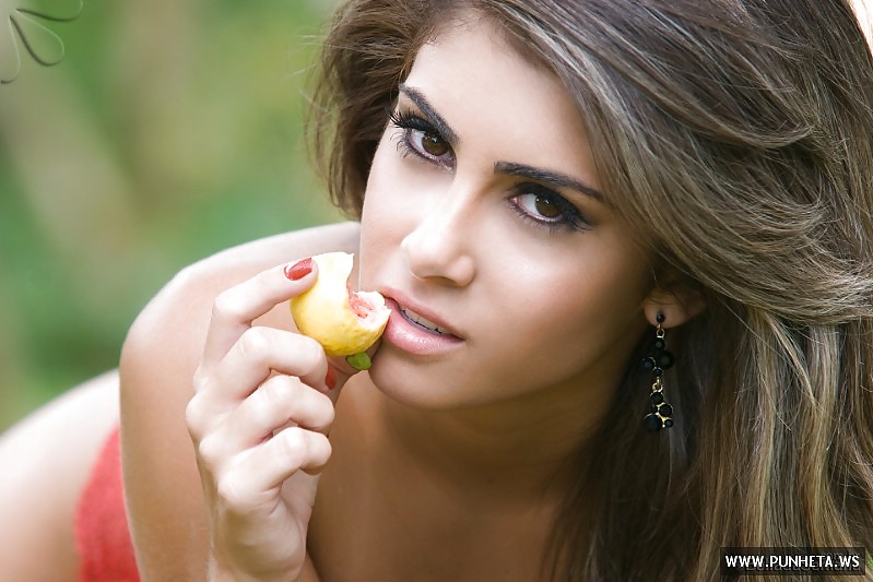 Paula rabelo #14643086