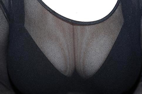 Schlampe zeigt sich gern
 #22687111