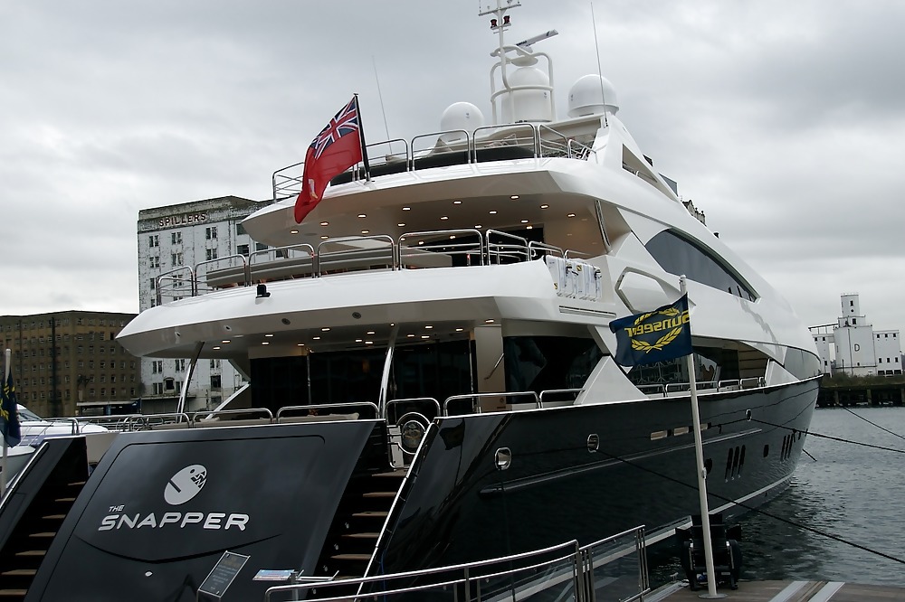 Sunseeker's new 37M Trideck #26925