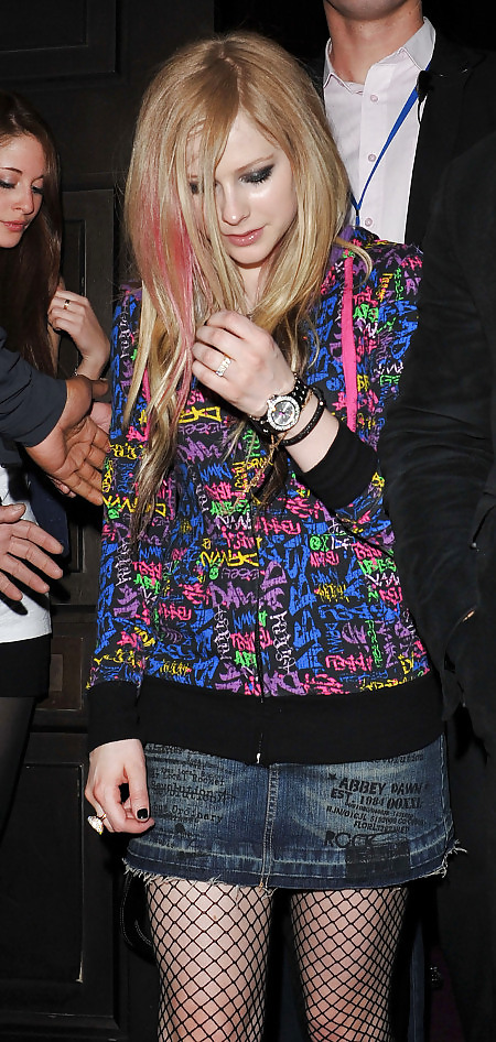 Avril
 #1483475