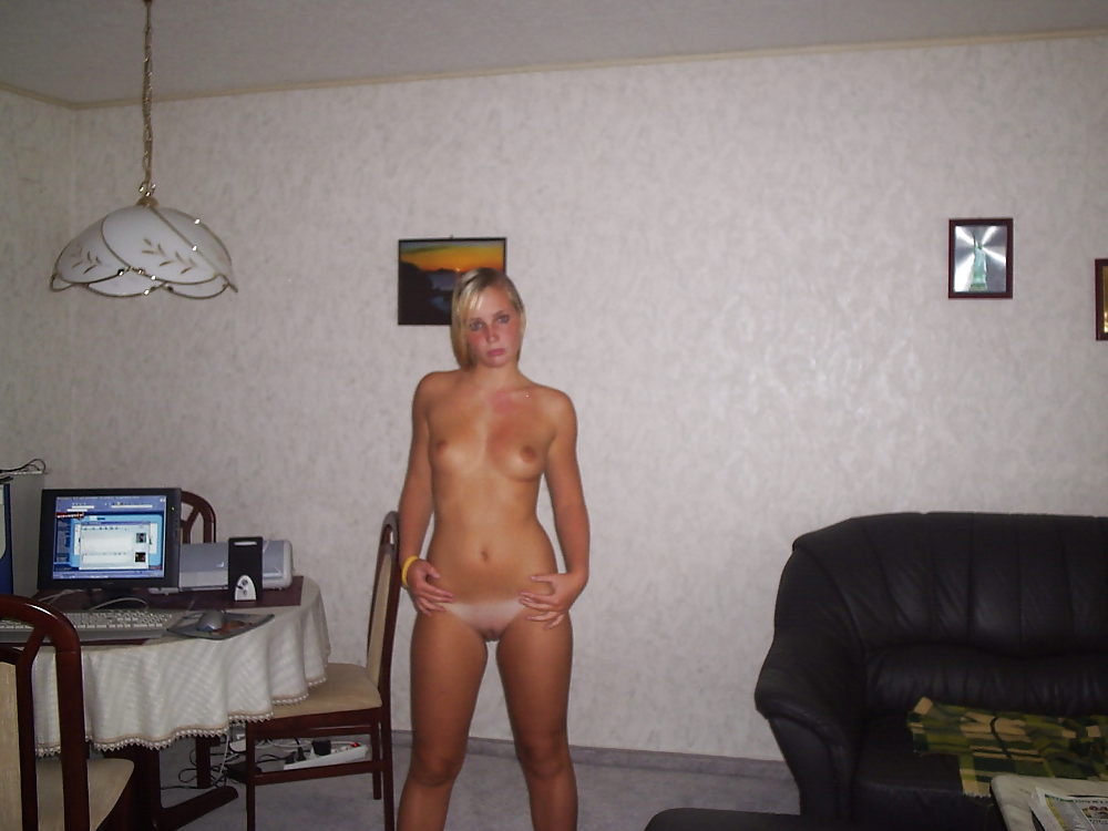 Amateur blondes sandra nude
 #5060388