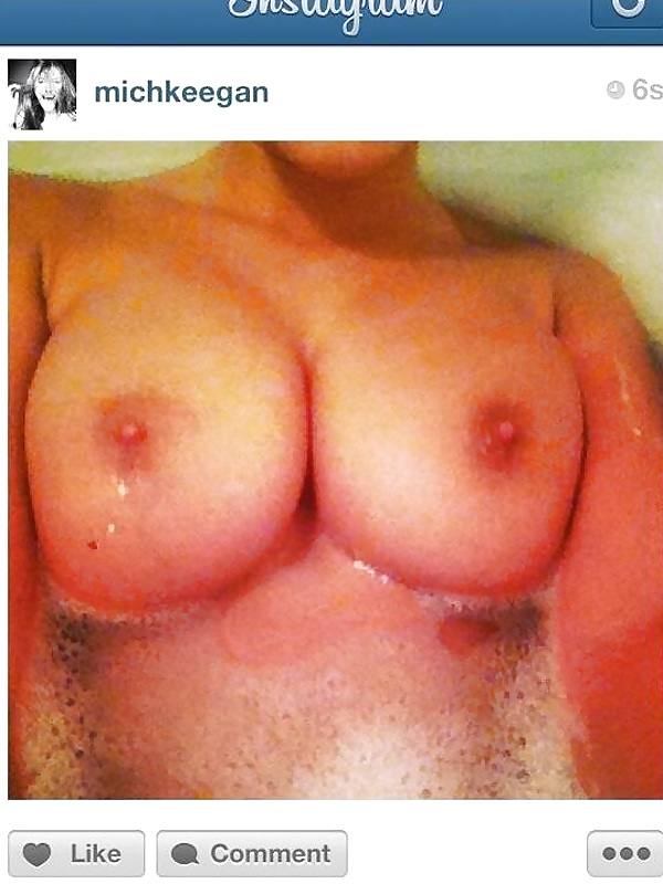 Michelle Keegan Versehentlich Instagrams Ihre Nackten Brüste #19110730